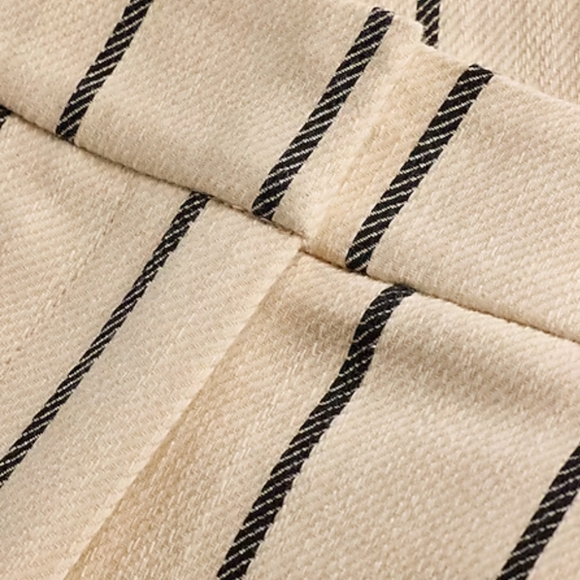 Express  Editor Shorts (NWT) - Picture 3 of 3